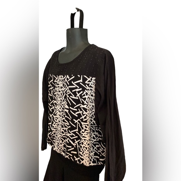 Miss Nikky top size medium - Picture 2 of 7